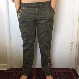 Size 6 floral embellished crops